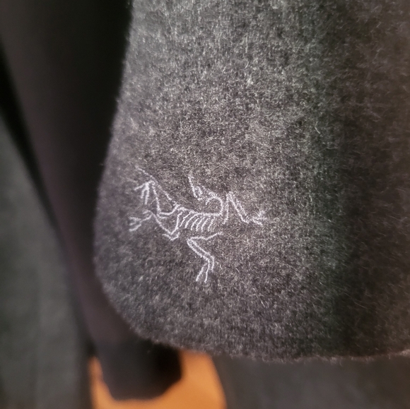 Arc'teryx Elda tech wool coat - Picture 7 of 8